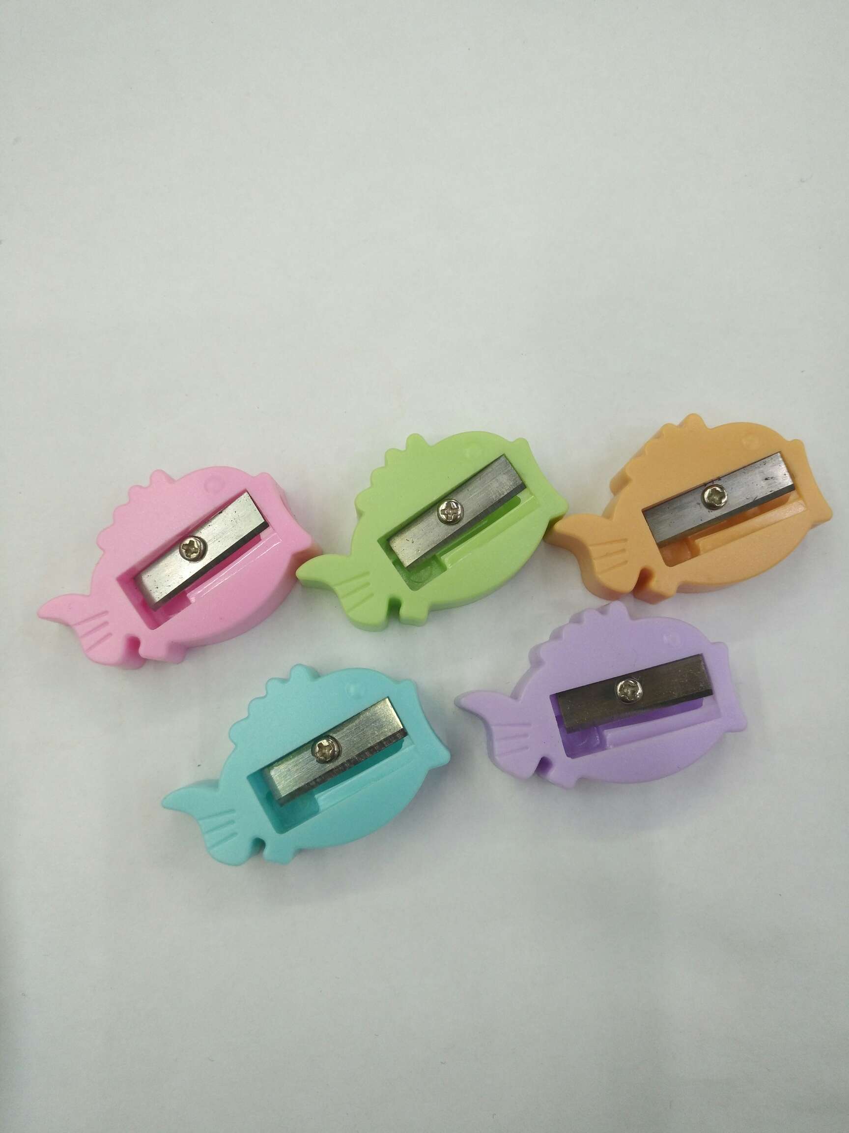 Butterfly shaped pencil sharpener thumbnail