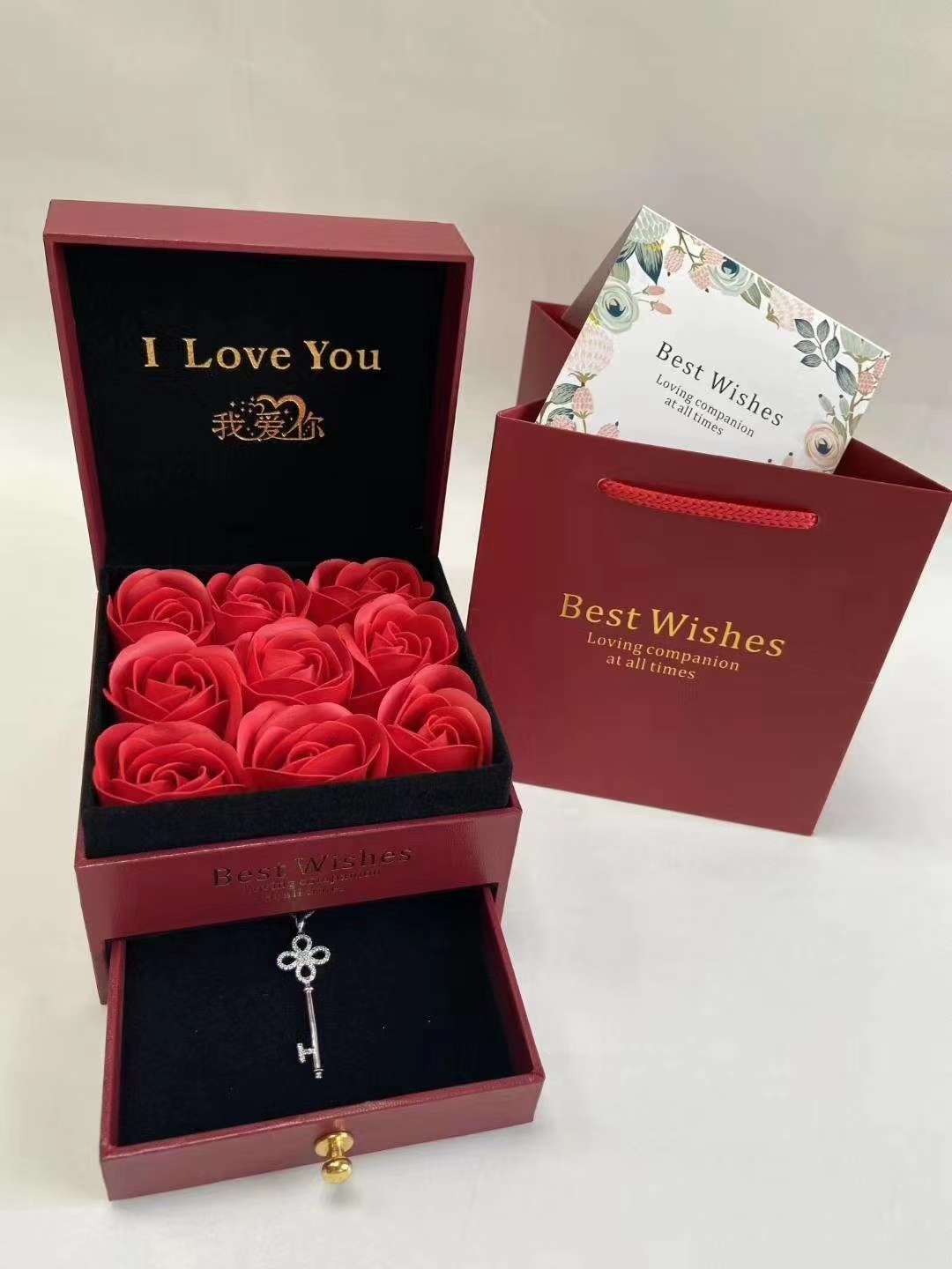 Send high-end jewelry boxes as gifts undefined
