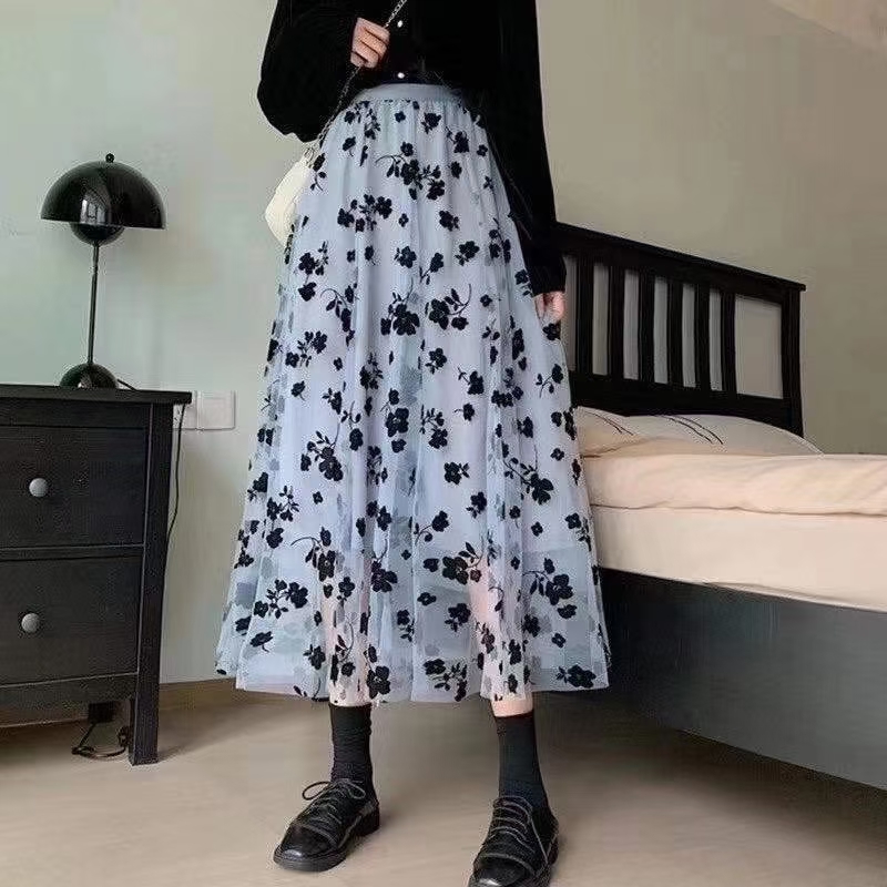 A flocked flower is used as fabric for clothing accessories