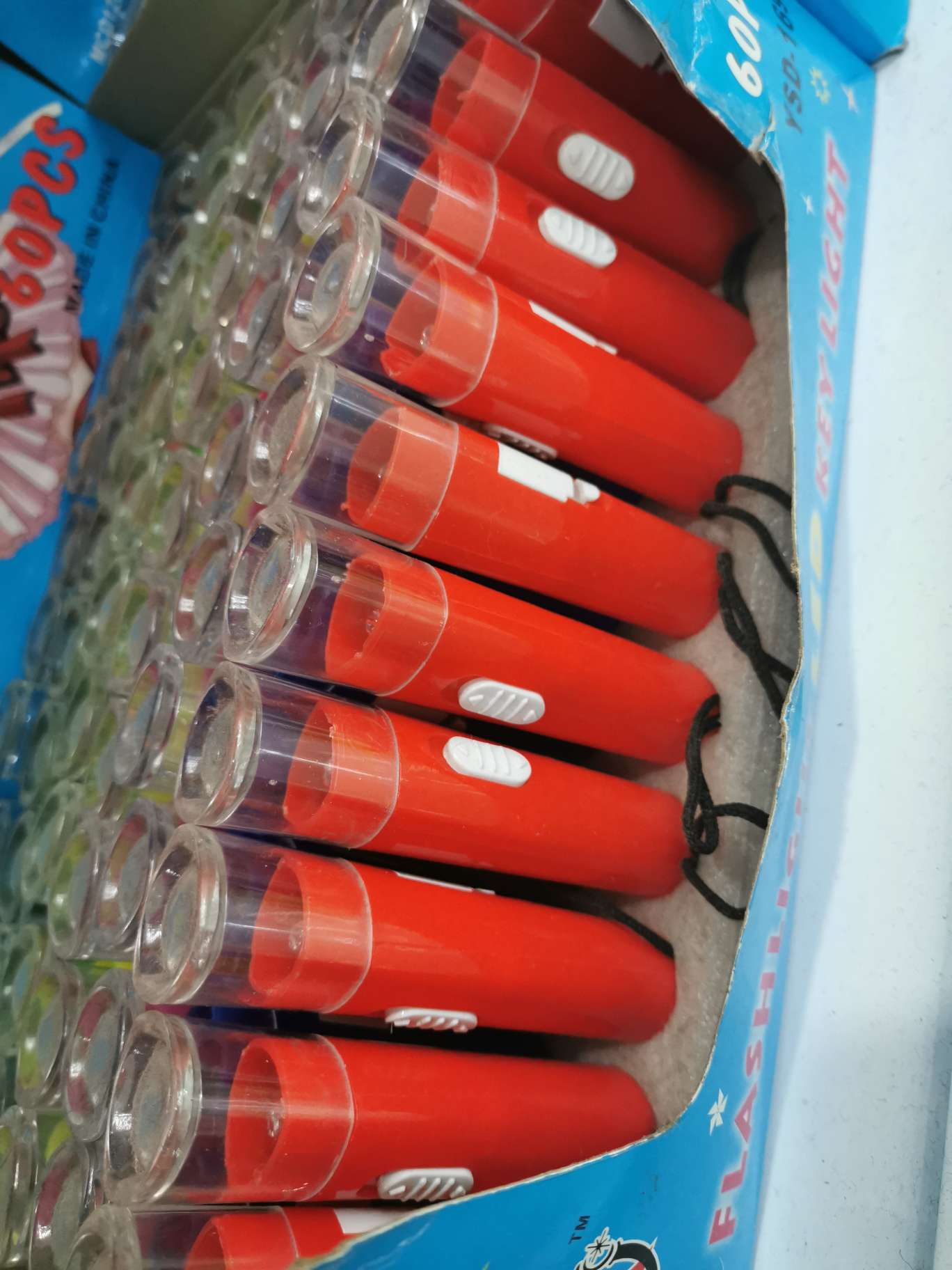 本店有大量现货LED小手电小礼品，可按客户做颜色或者印刷，可做小赠送品，量大从优，欢迎新老客人来采购，线上与线下都可下单详情图17