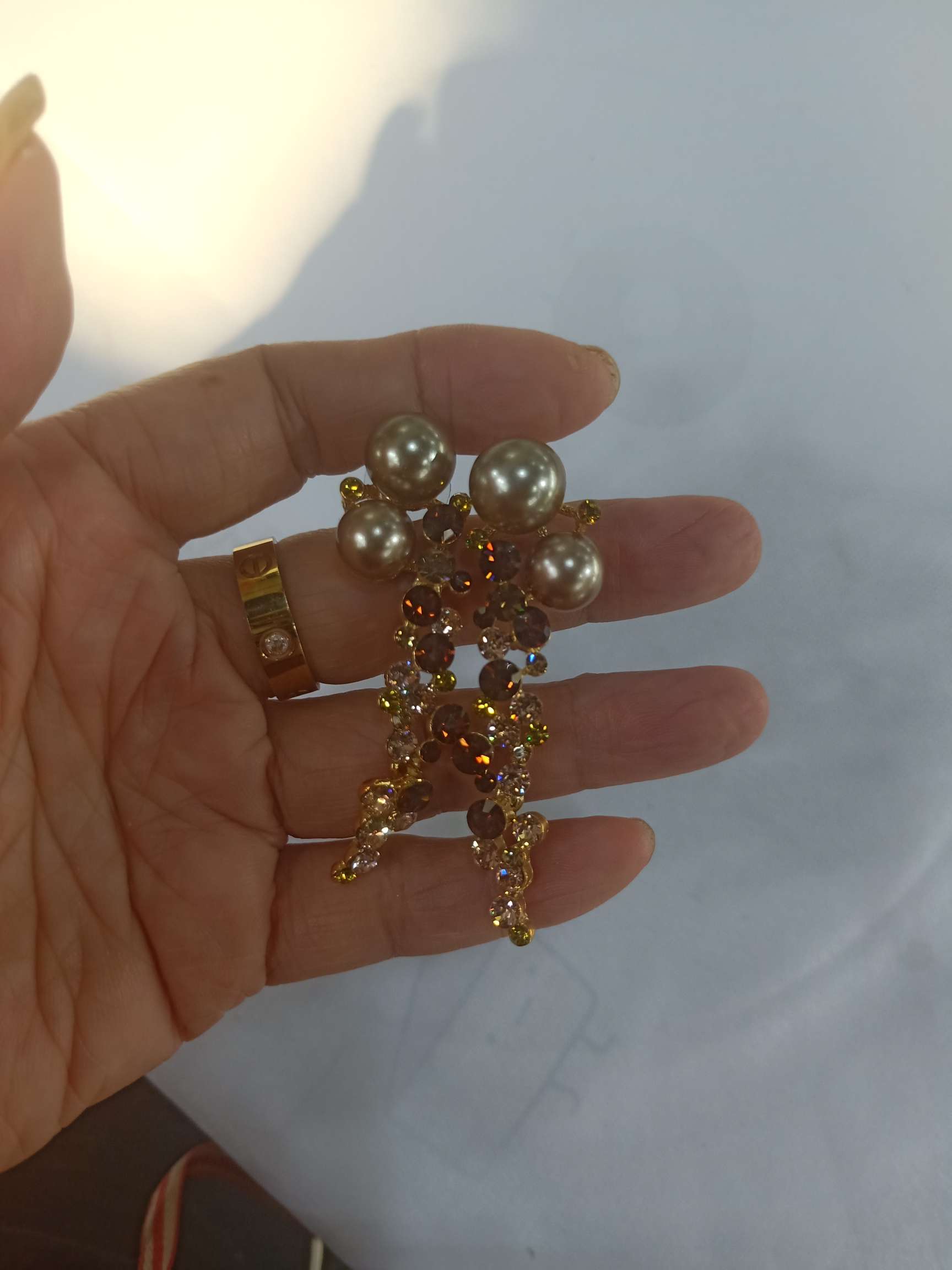 新光施华洛世奇水晶珍珠耳钉产品图