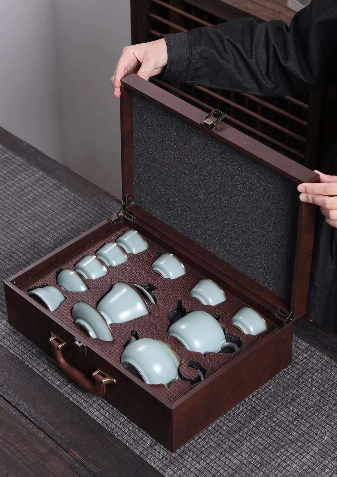 汝窑茶具带杯托套组详情图5
