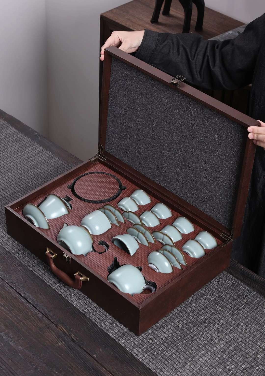 汝窑茶具带杯托套组详情图8