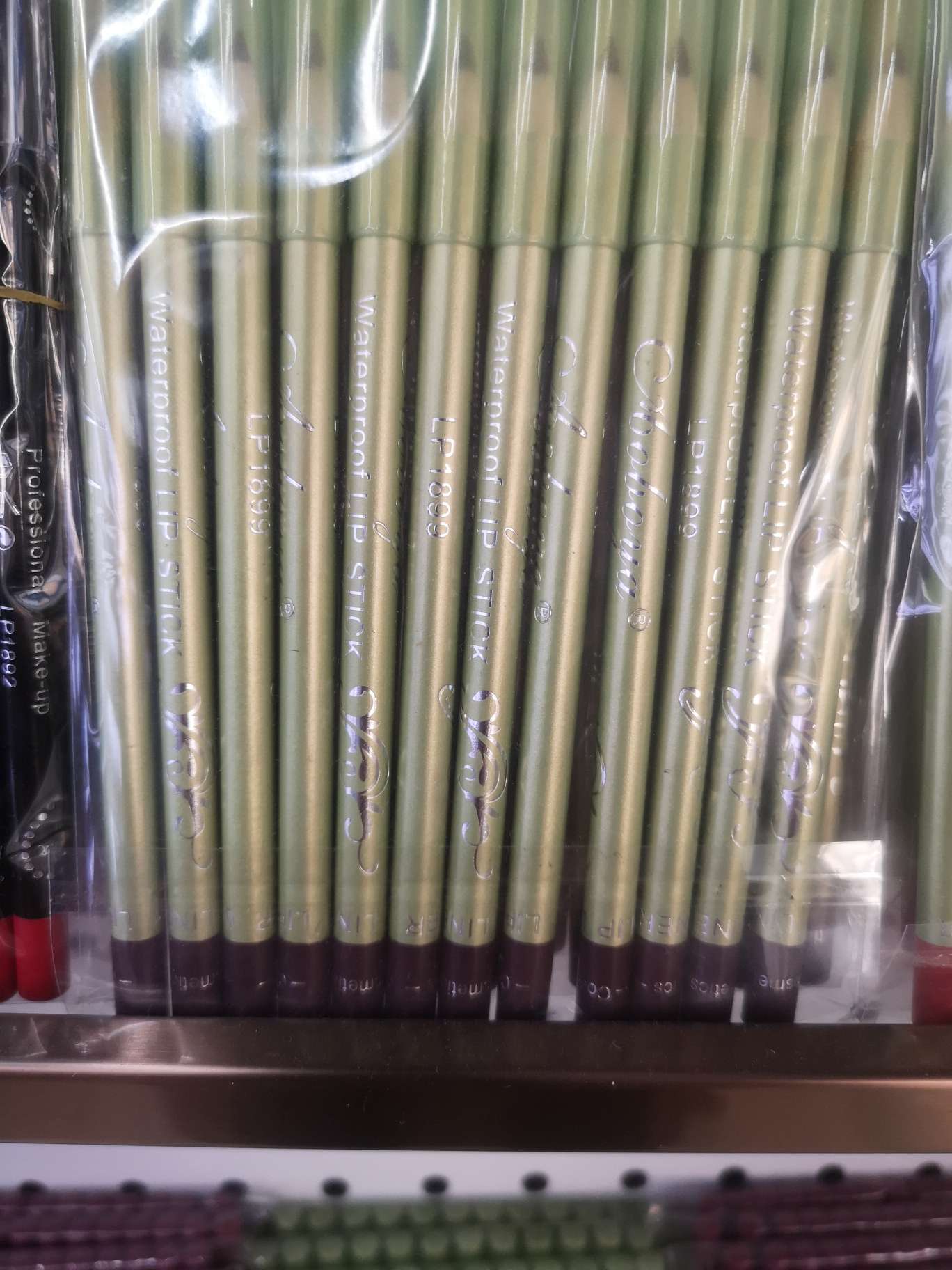 Oberya lip pen