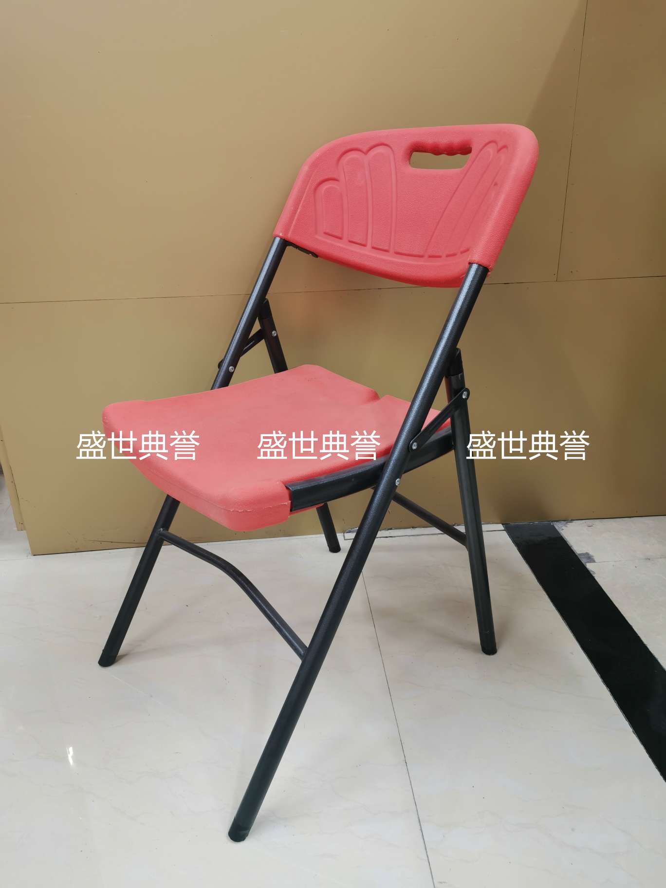 浙江外贸出口户外婚礼折叠椅中空吹塑椅子商场便携式会议椅培训椅详情图6