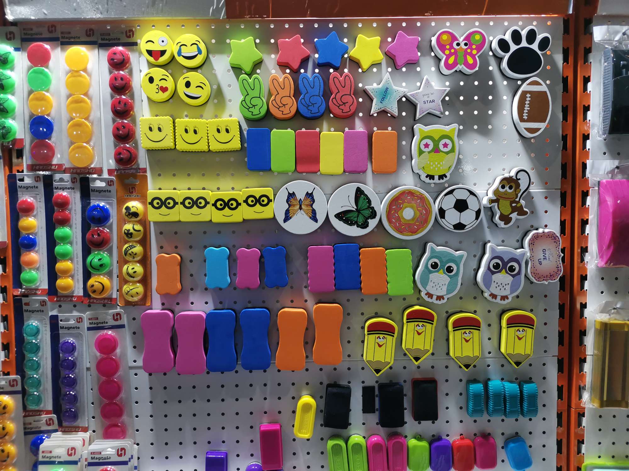 文教用磁磁铁    黑板擦磁铁     磁钉