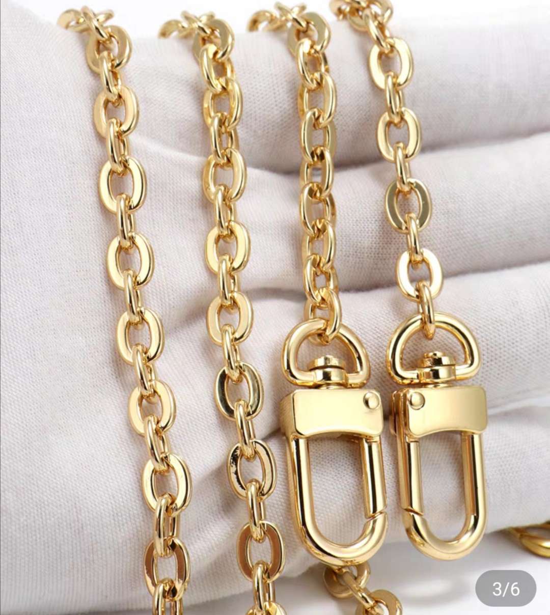 各种箱包链条。裤链