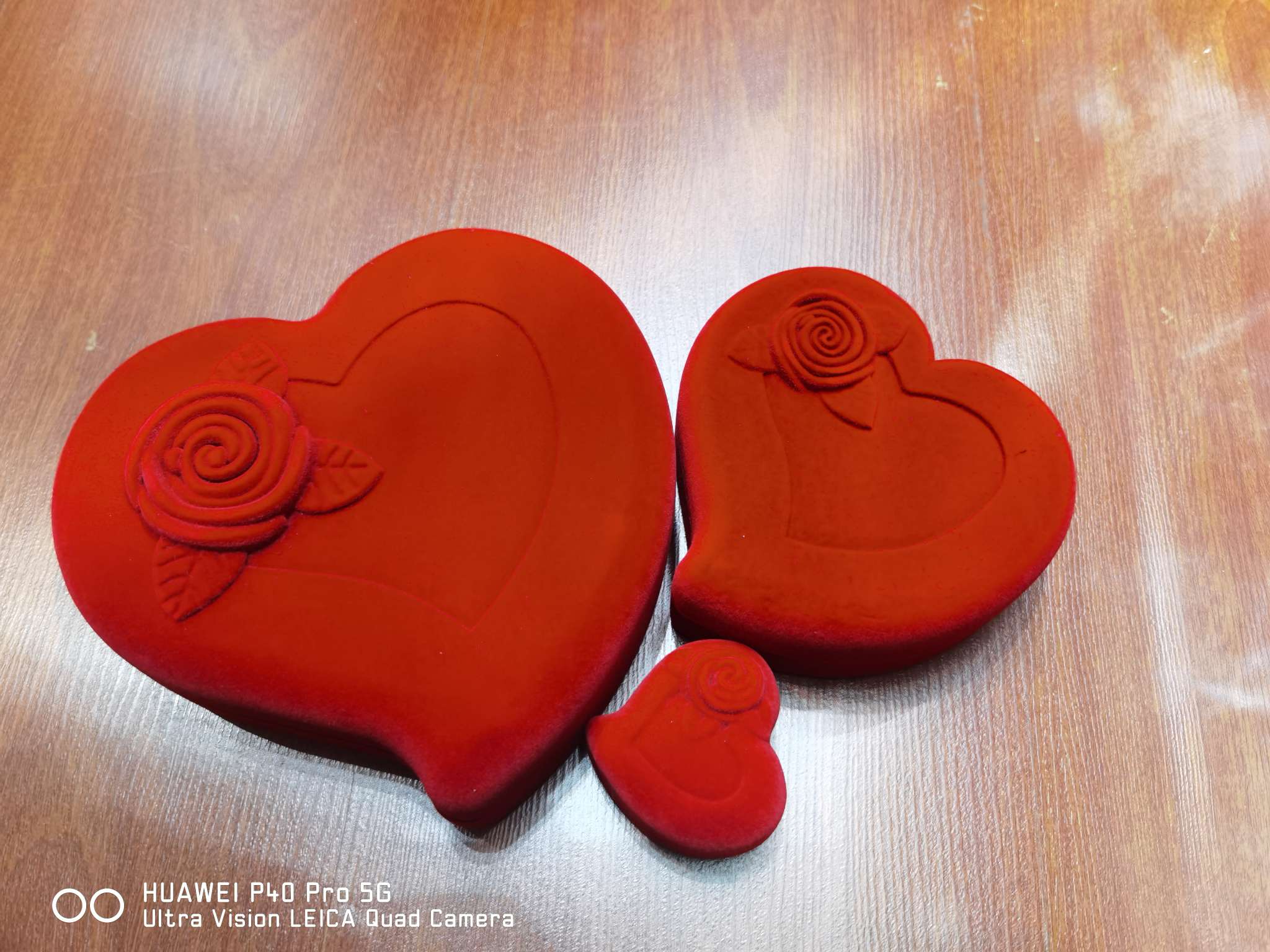 Heart jewelry gift box, ring, bracelet, set details Picture