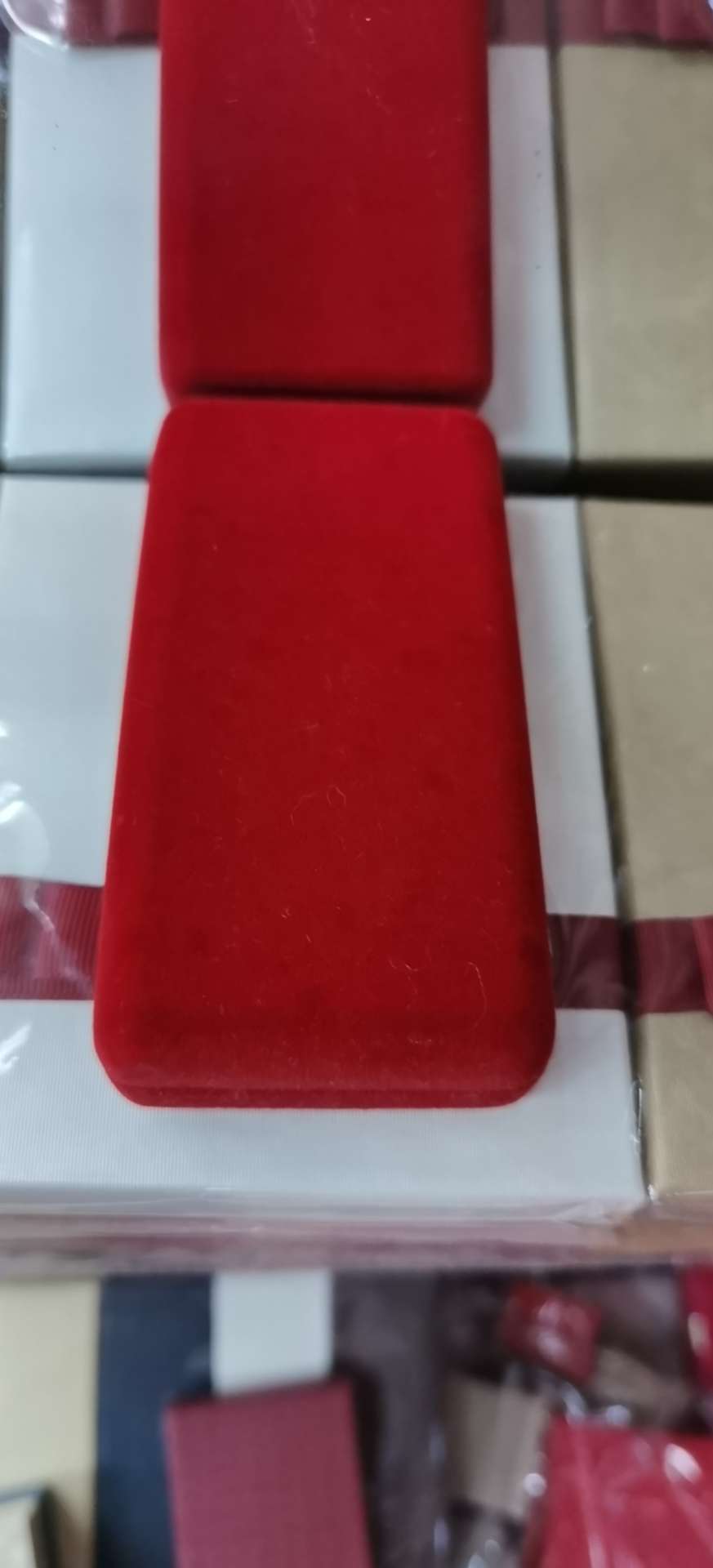 Jewelry box, necklace, watch, bracelet Specification image