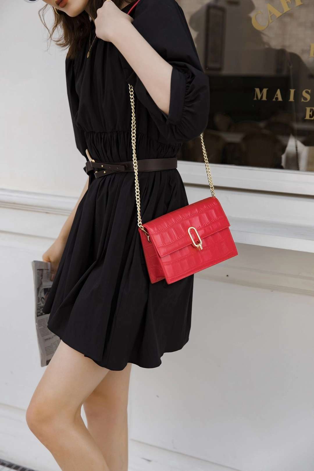 B1562，大红产品图