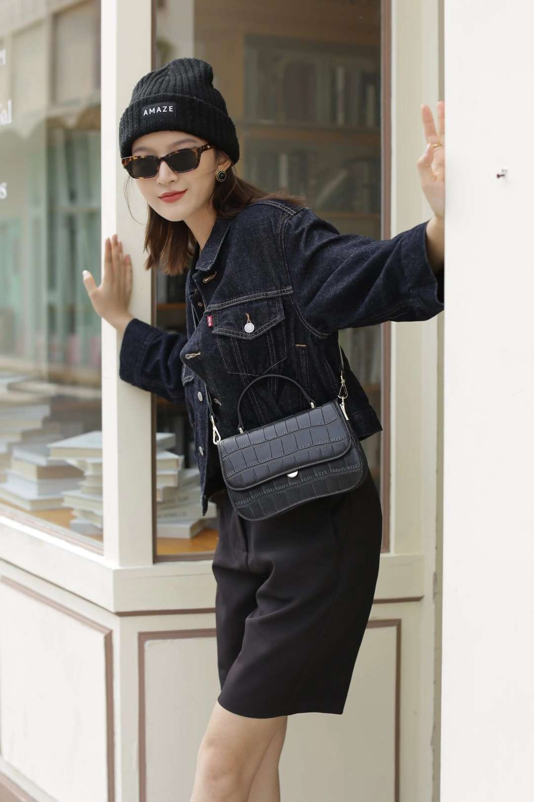 B1578，黑色细节图