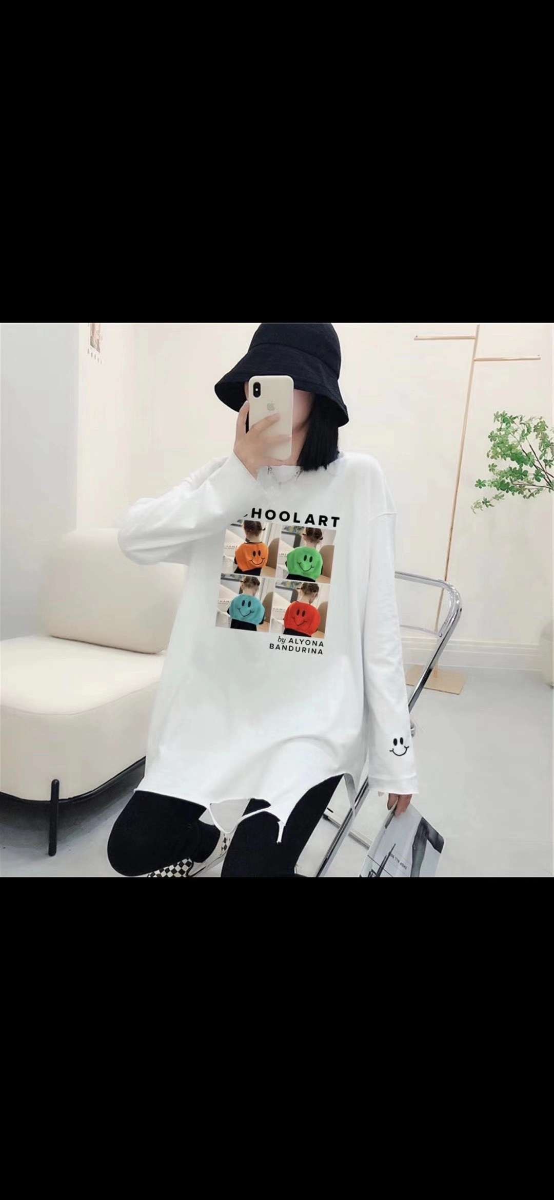 All-cotton white T-shirt