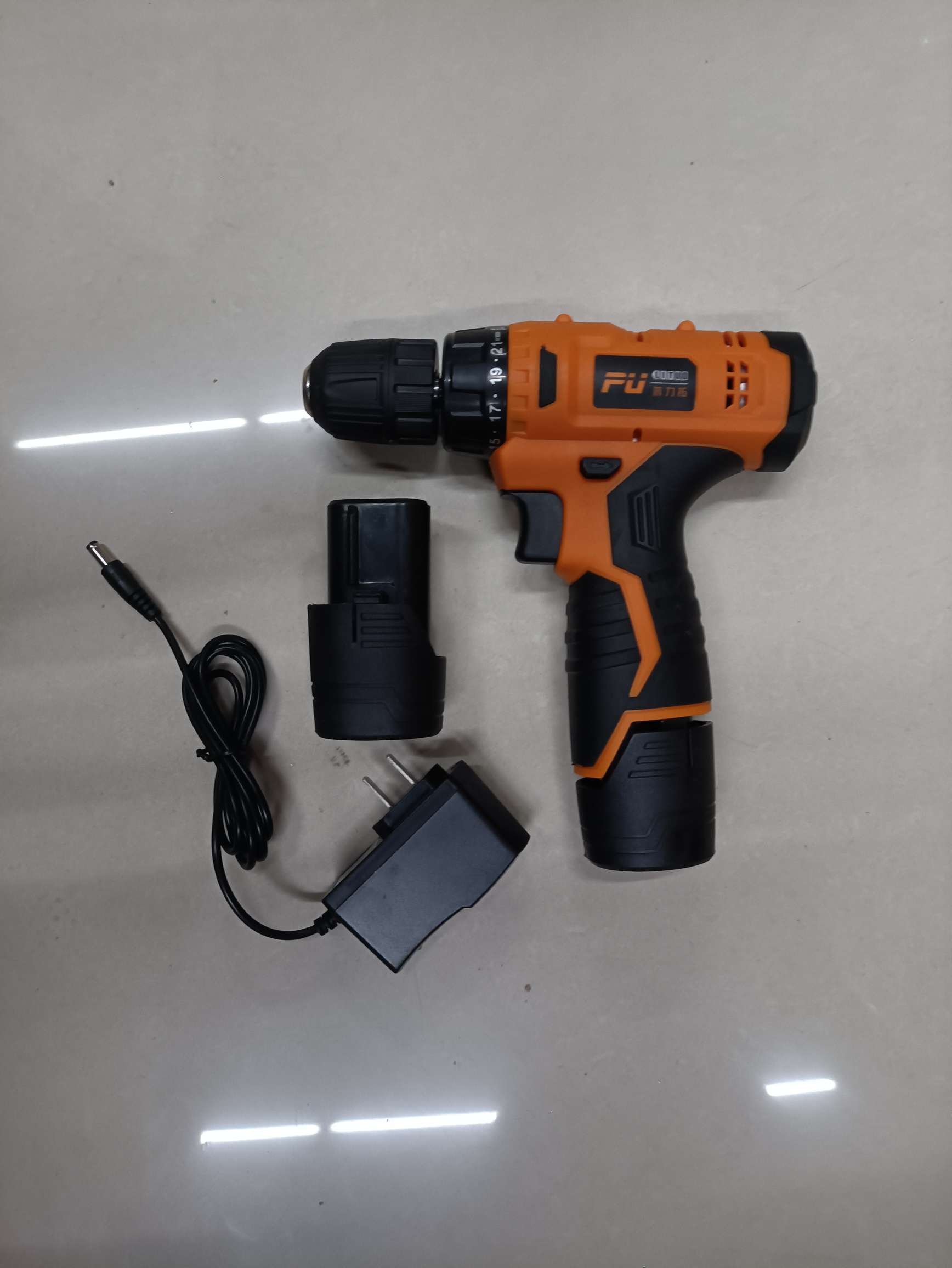 Rechargeable electric drill 12V