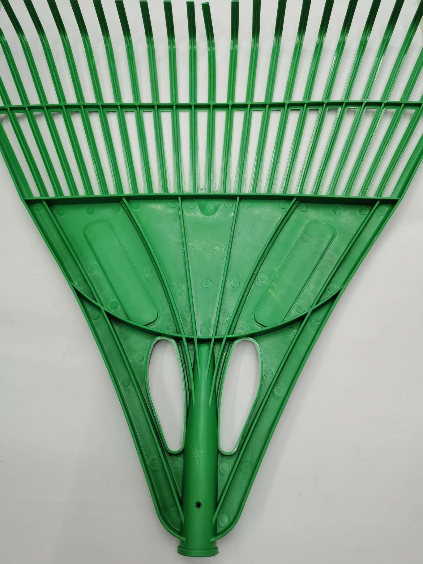 Garden rake, grass rake, plastic rake, garden tools, rake undefined