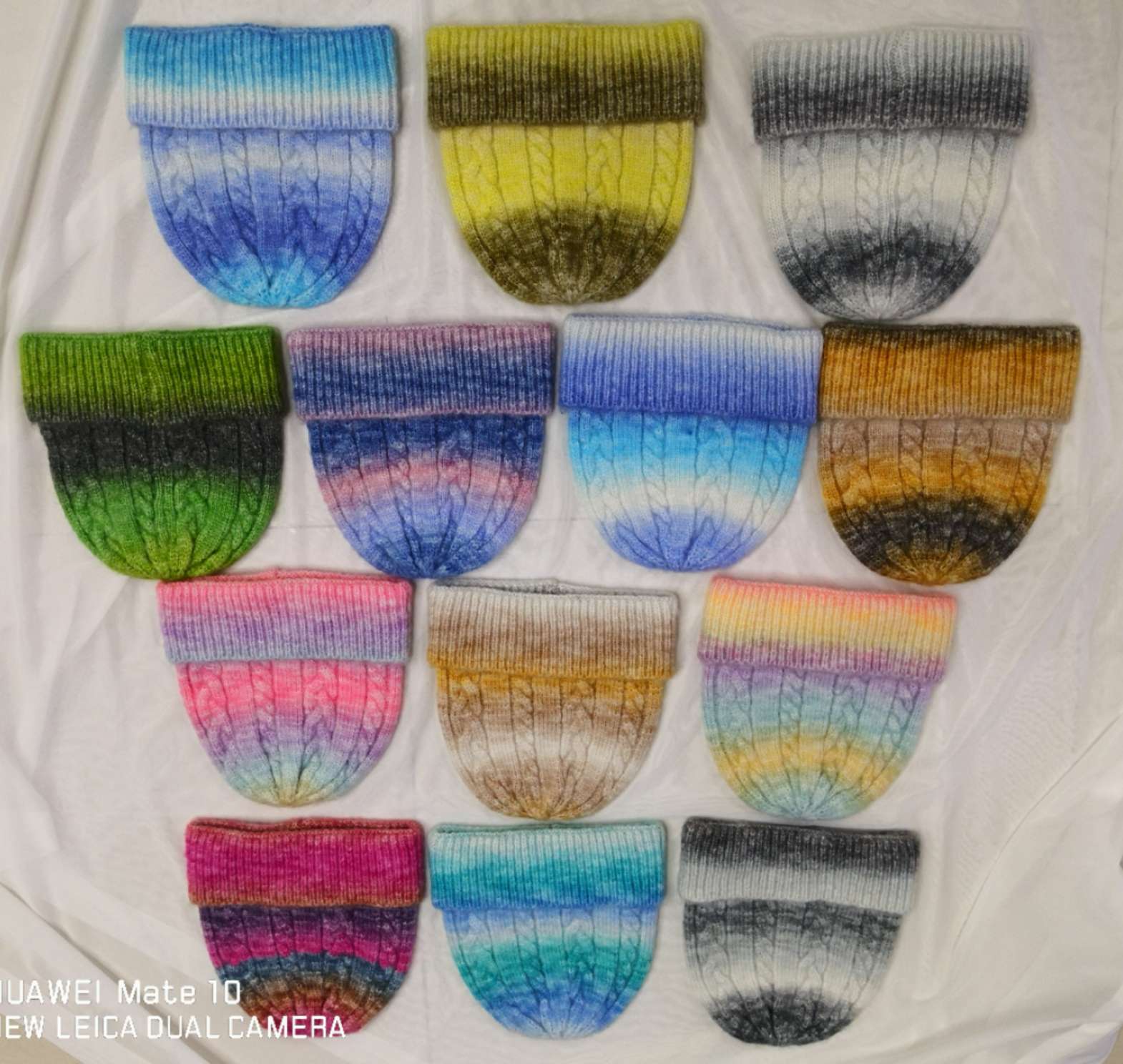 Hao Sheng colored yarn: Gradient colored yarn