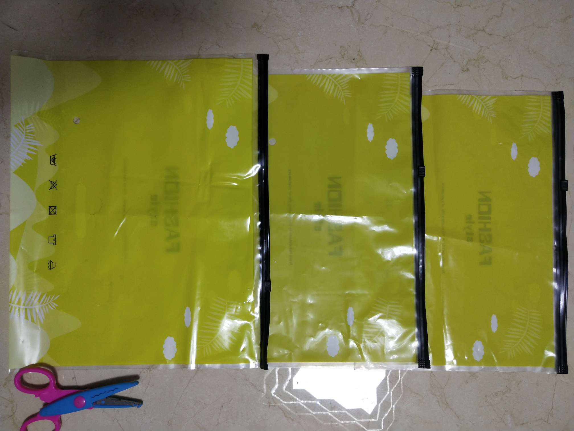 专门定制各种OPP袋，印花袋，拉链袋，复合袋等
