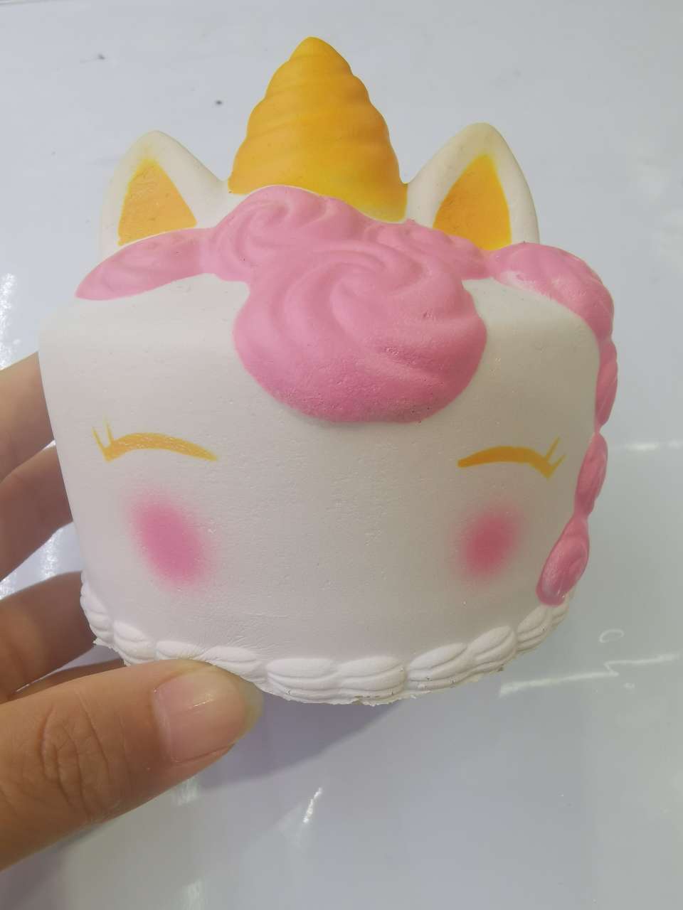 PU慢回弹减压仿真蛋糕