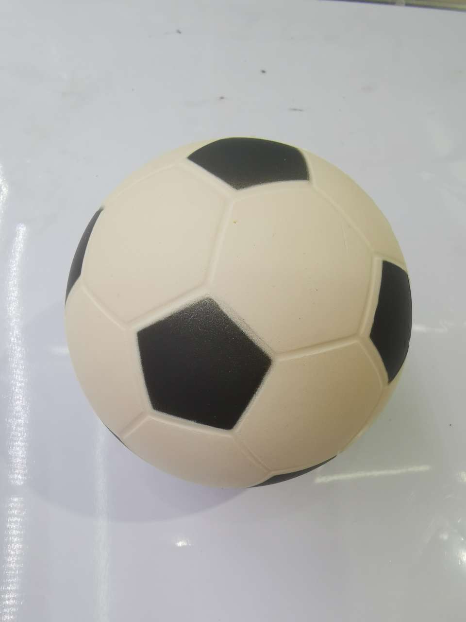 PU慢回弹减压足球