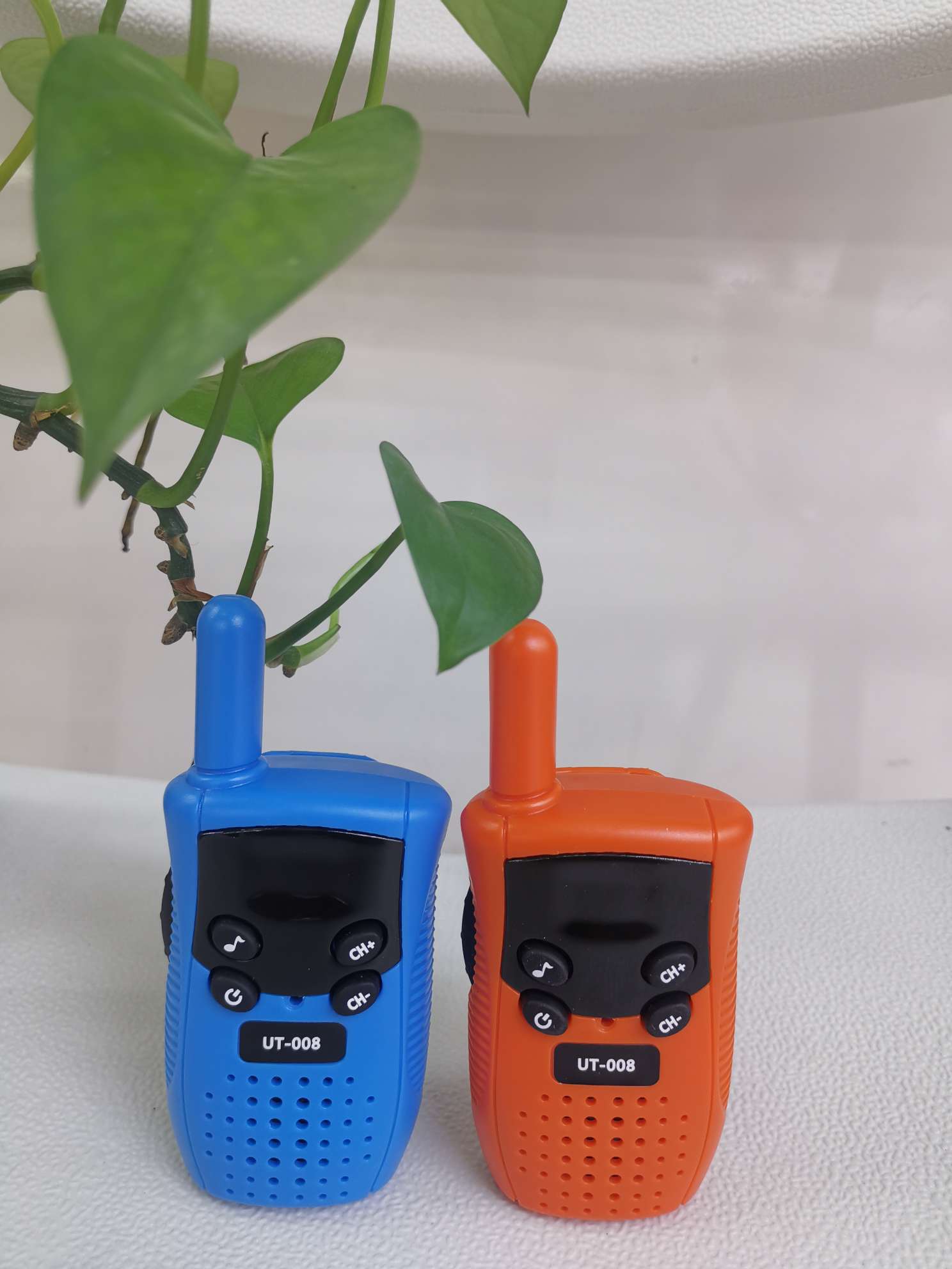 Factory direct mini children toys and gifts restaurant outdoor caravan warehouse entertainment place wireless walkie-talkie undefined