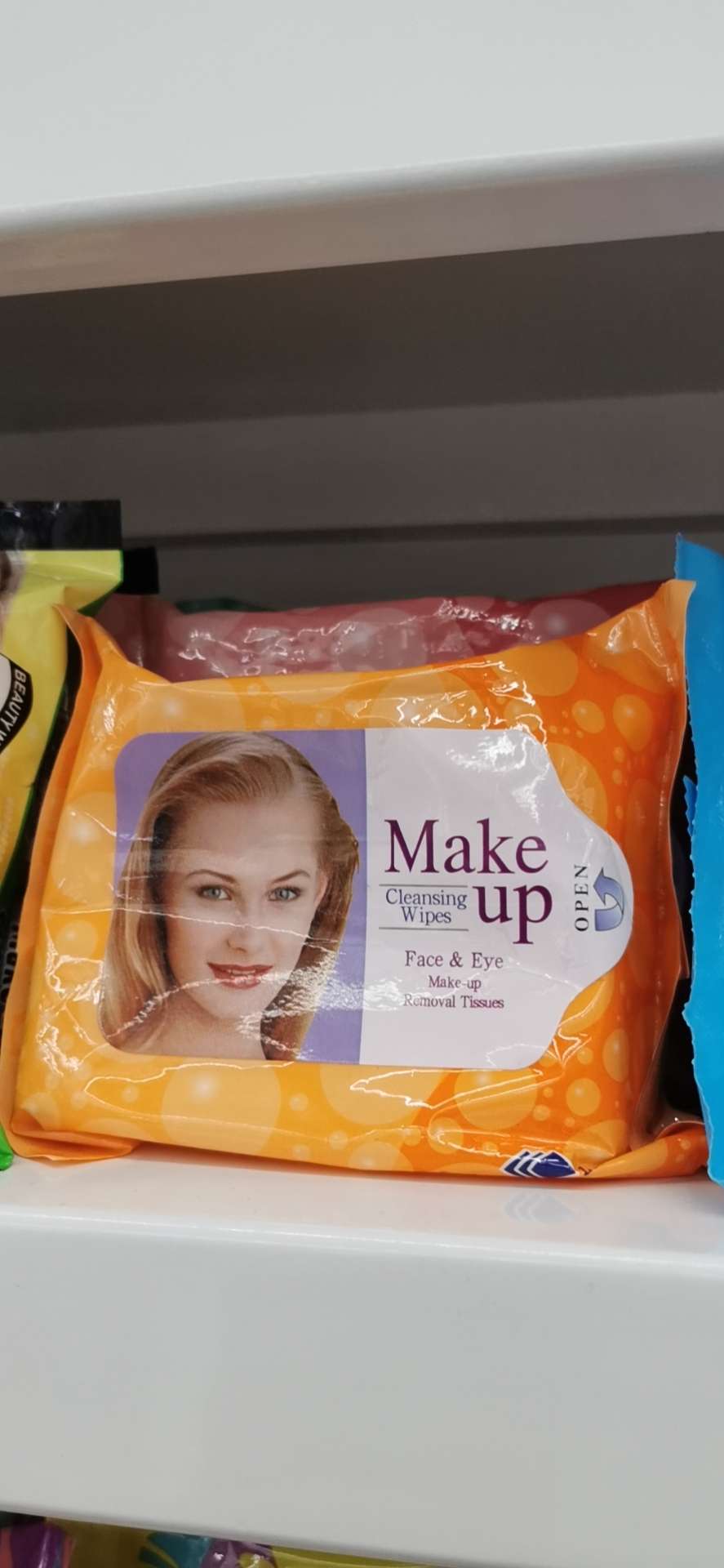 女士美容湿巾，20克无纺布，美容卸妆洁肤湿巾产品图