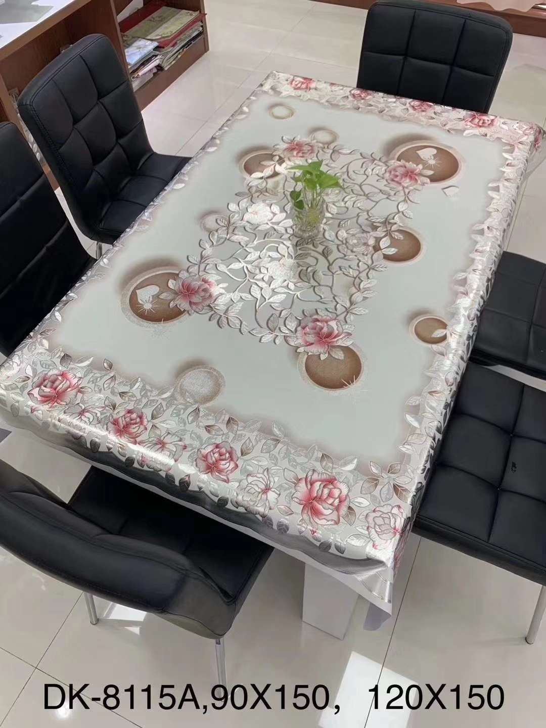 PVC专版桌布白底实物图
