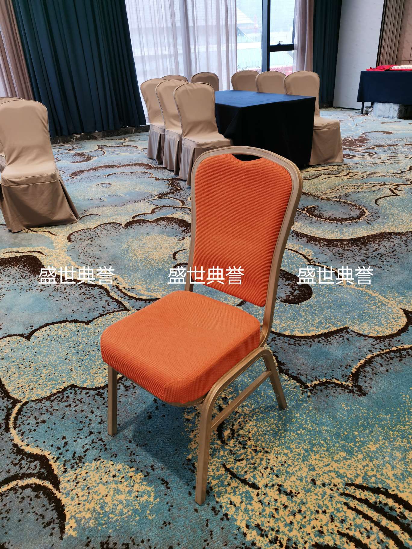 上海五星级酒店宴会厅家具国际会议中心铝合金宴会椅婚宴酒席铝椅详情图3