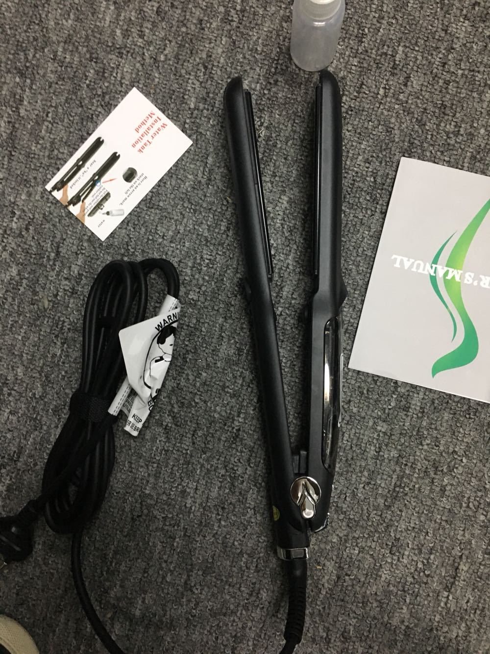 陶瓷直卷发器 卷直两用喷雾蒸汽拉直夹板直发器白底实物图