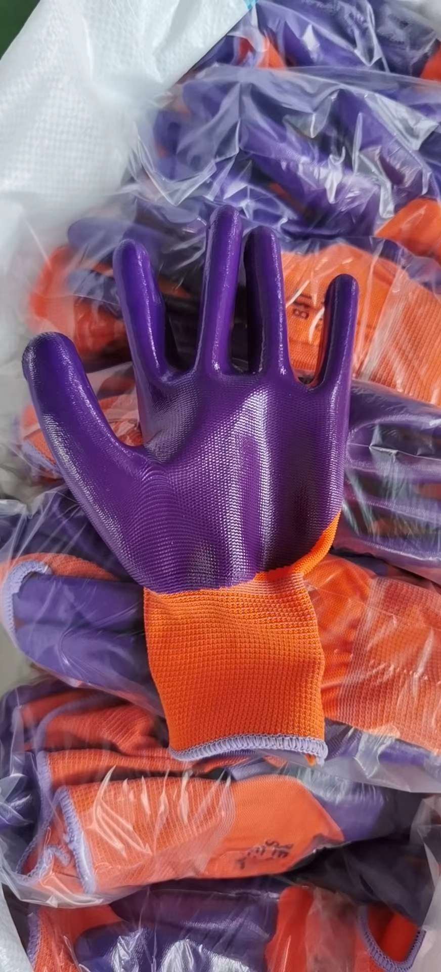 劳保手套 丁腈半挂浸胶手套 13针尼龙半胶防护胶皮手套详情图8