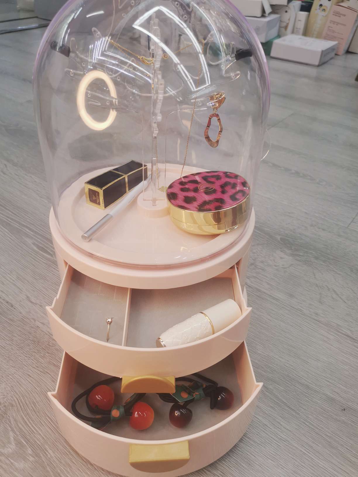 Web celebrity rotating jewelry storage box thumbnail