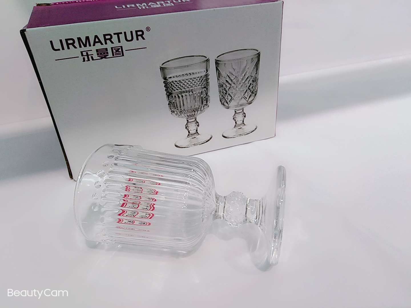 Factory direct sales of small glass wine glasses F207 Application Scenario