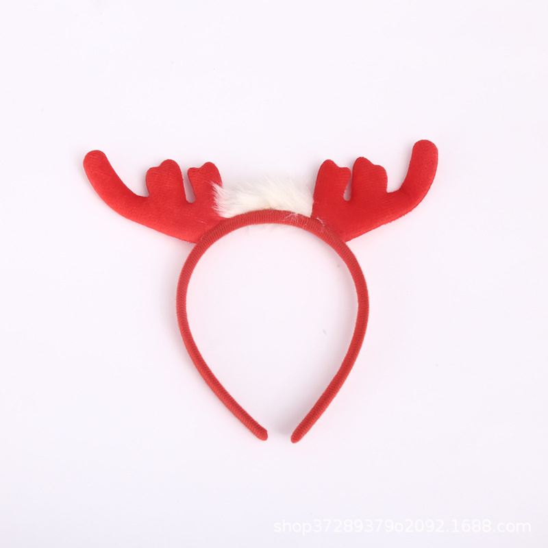 Hairy antlers are bright red thumbnail
