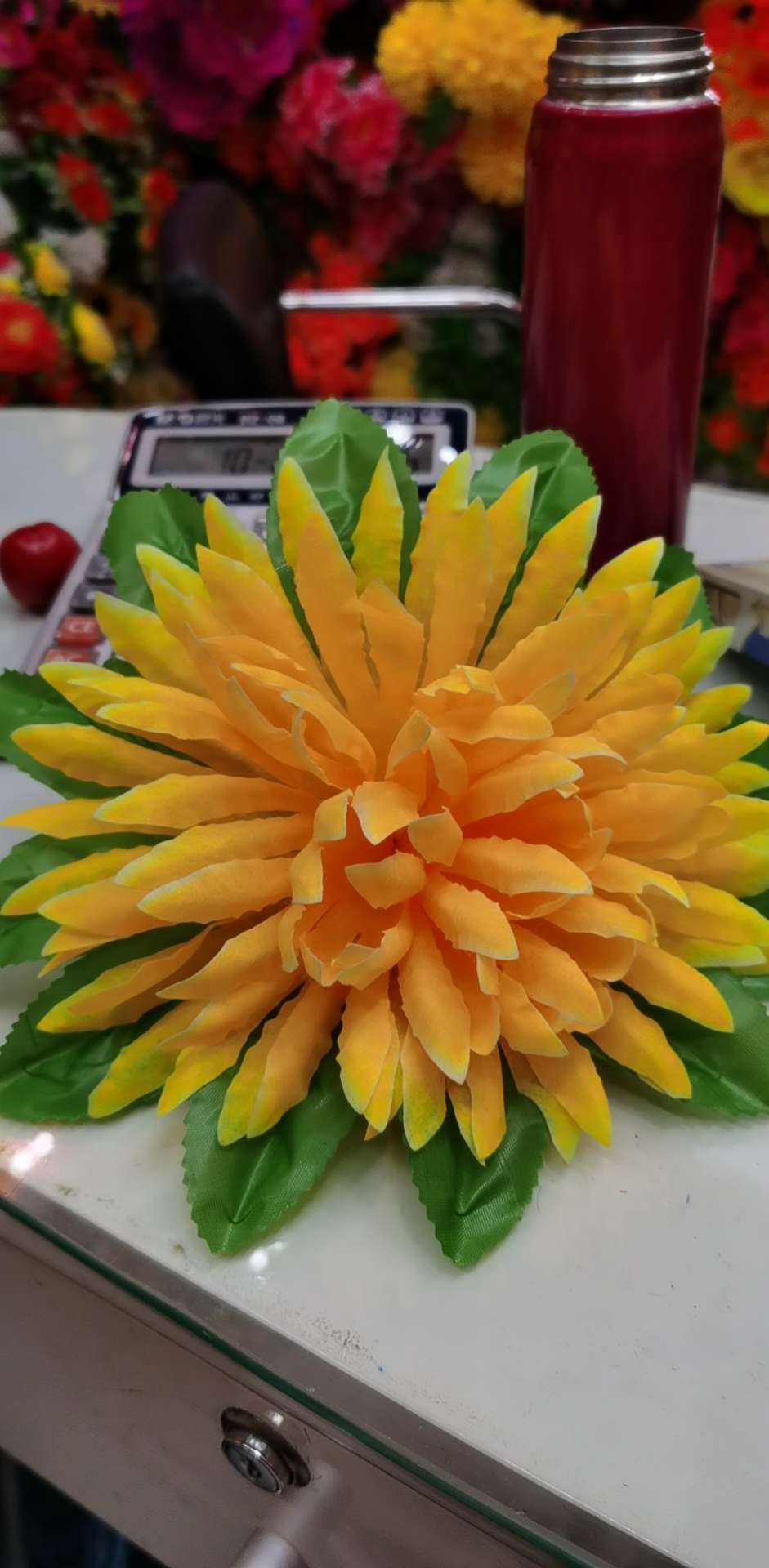 Between the chrysanthemum thumbnail