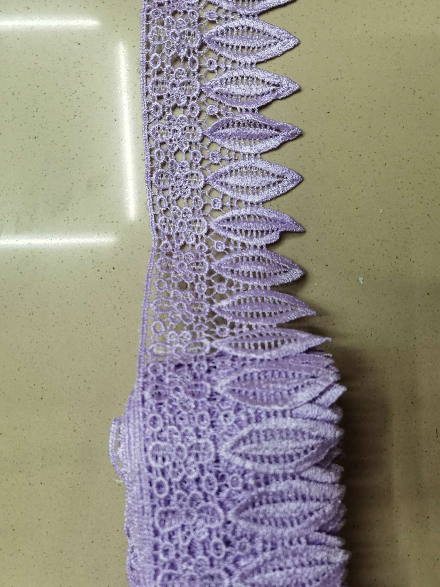 15-yard large leaf lace Application Scenario
