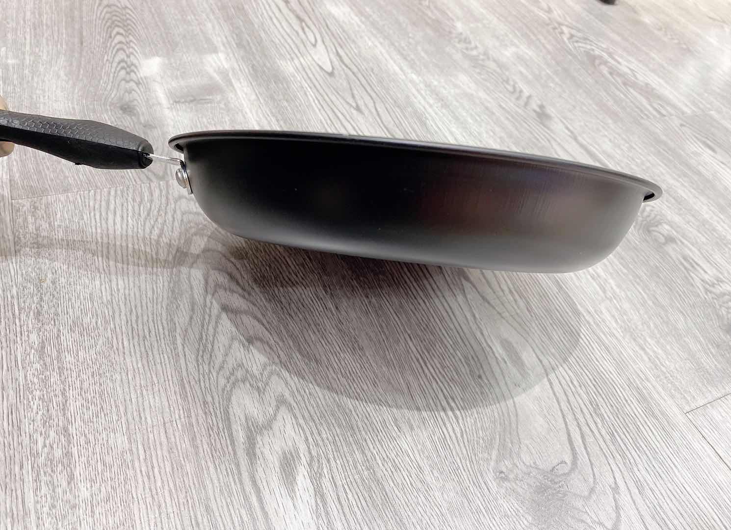 24公分平底煎锅详情图2