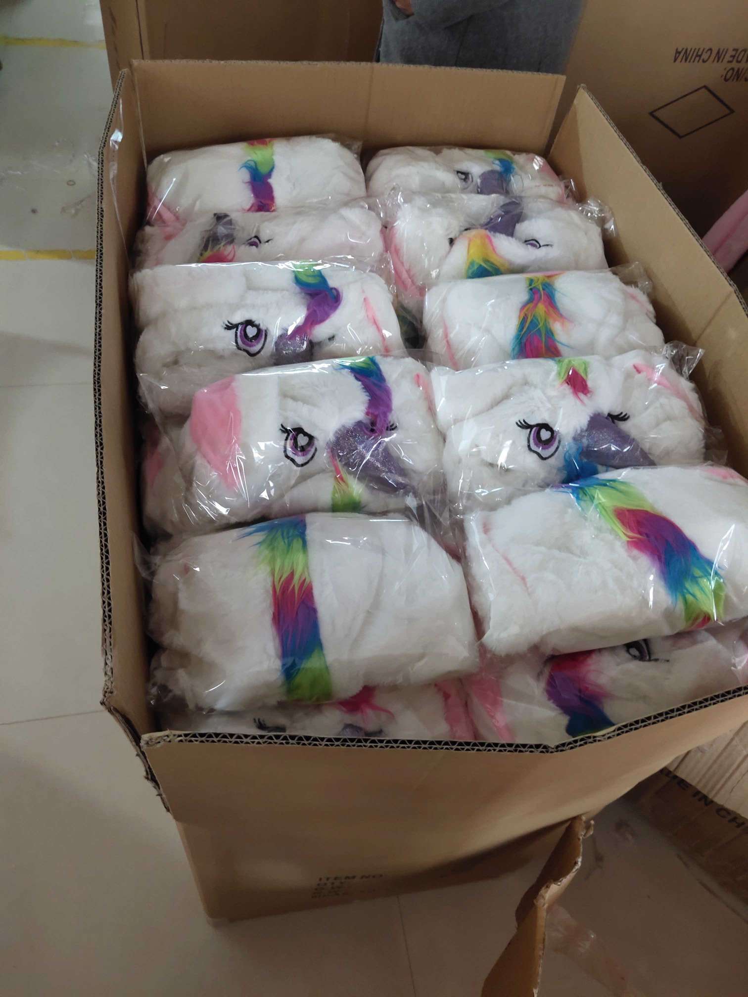 草帽/棒球帽/遮阳帽女草编沙滩/夏季帽子/帽子夏天白底实物图