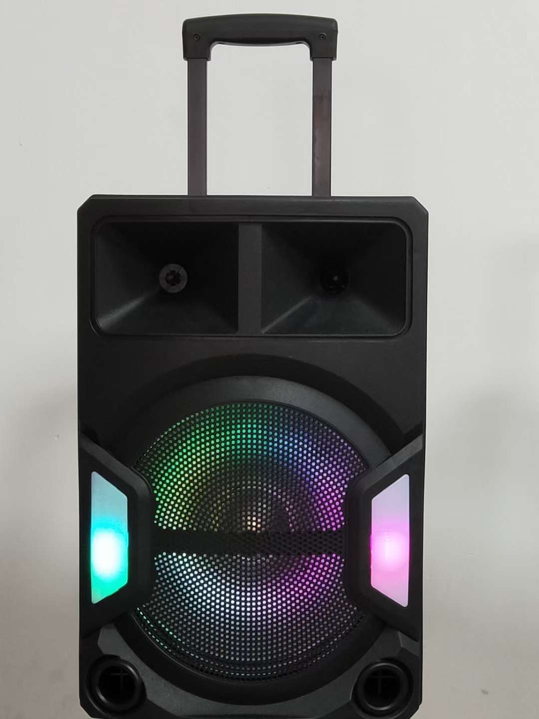 BT, 12 inch tie bar speaker, portable speaker, portable speaker wide. Dancing sound of blue tooth speaker undefined