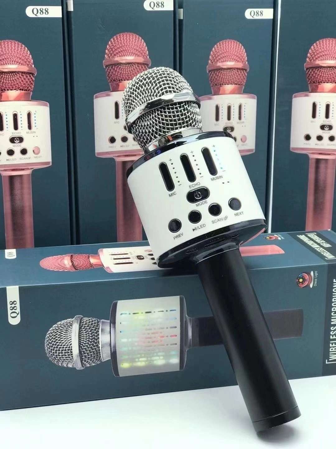 Q88 New model microphone [Rose][Rose] Color box size: 85*78*251MM Outer box size: 54*43*45.3CM Packing quantity: 50P undefined