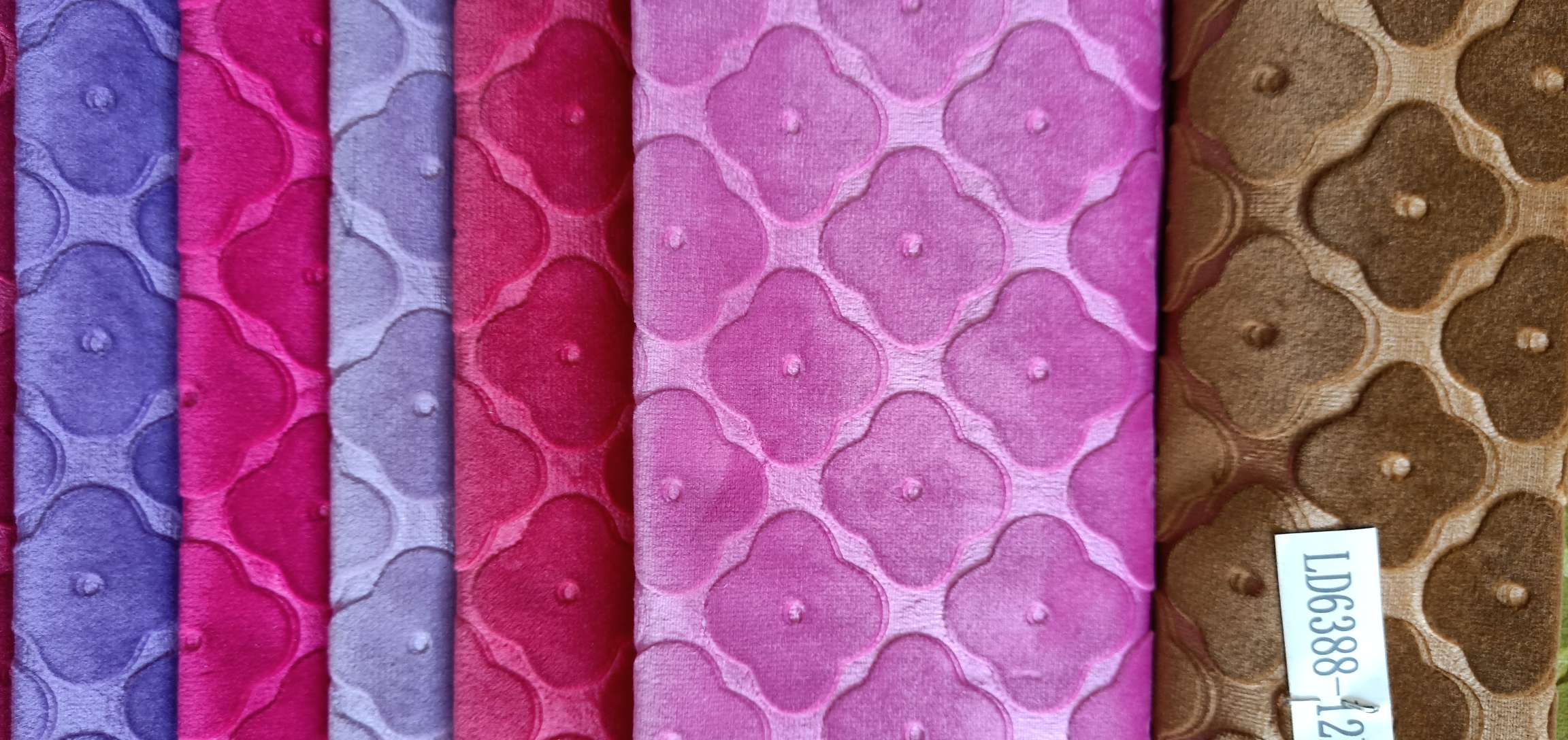 All kinds of medium and high-end flocking, embossed flocking and suede flocking Application Scenario