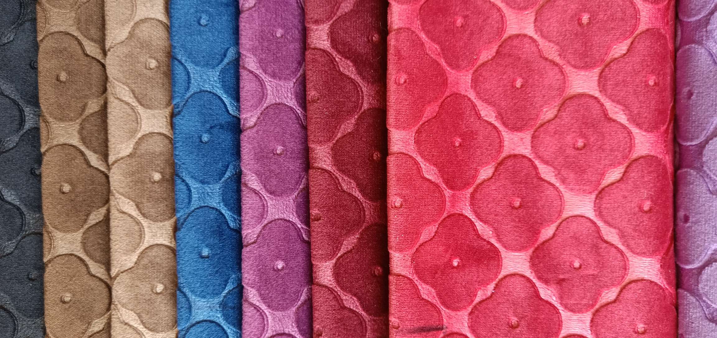 All kinds of medium and high-end flocking, embossed flocking and suede flocking Item Picture