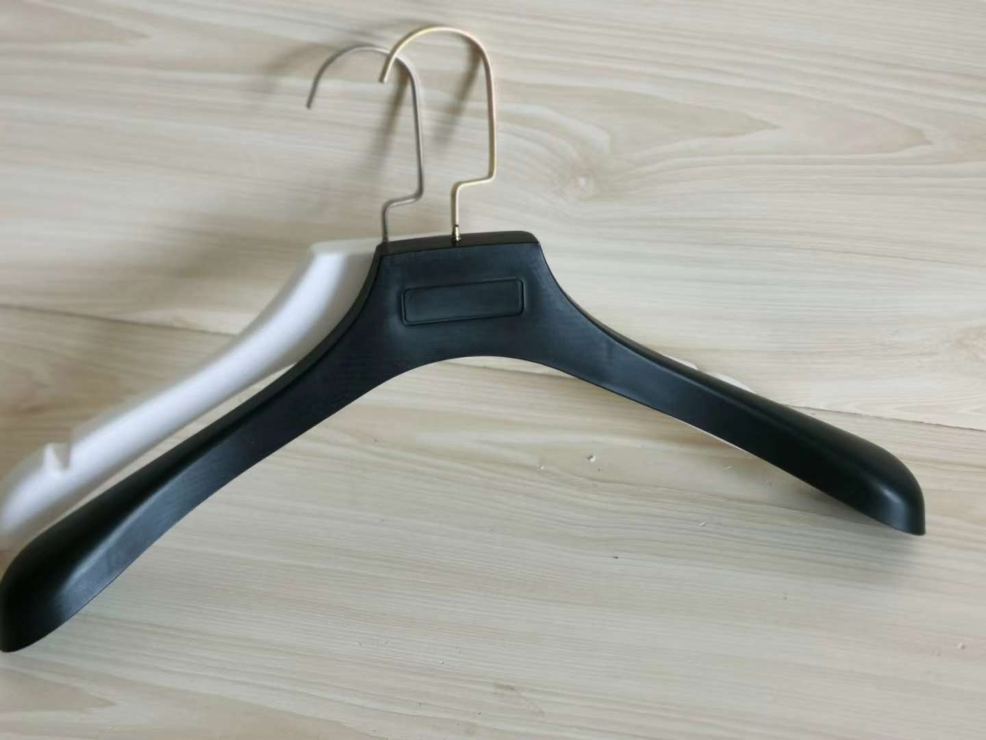 633黑白男款衣服架