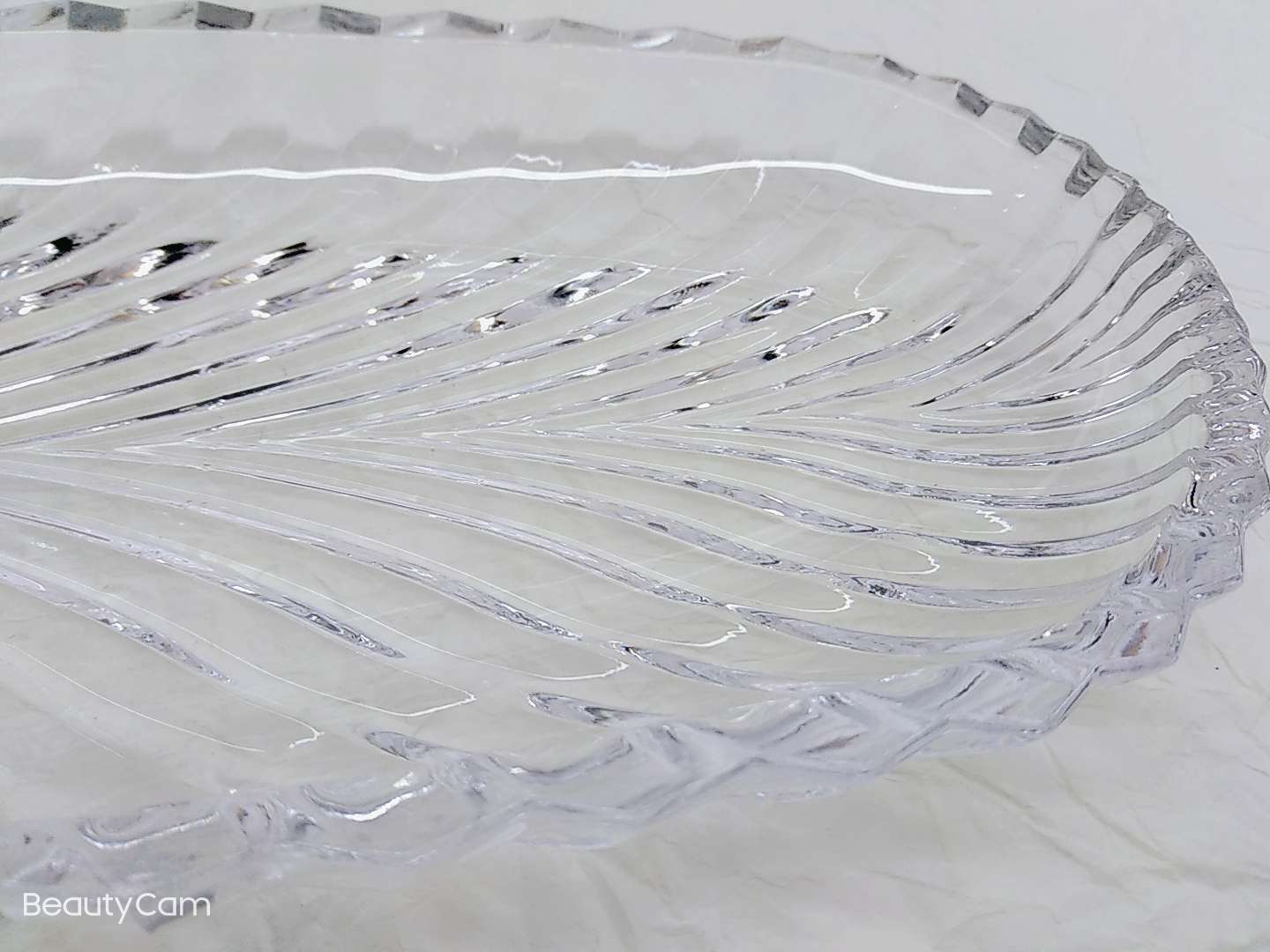 实木果盒/越南零食/塑料电镀果盘/亚克力装盘/印花8英寸汤盘白底实物图