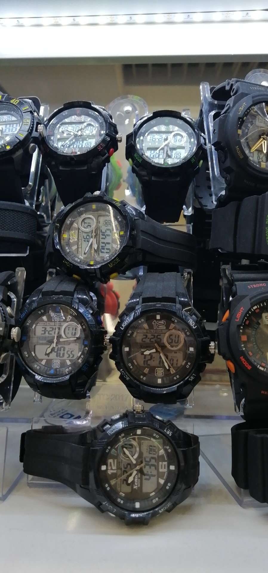 双机芯电子表时尚前沿图