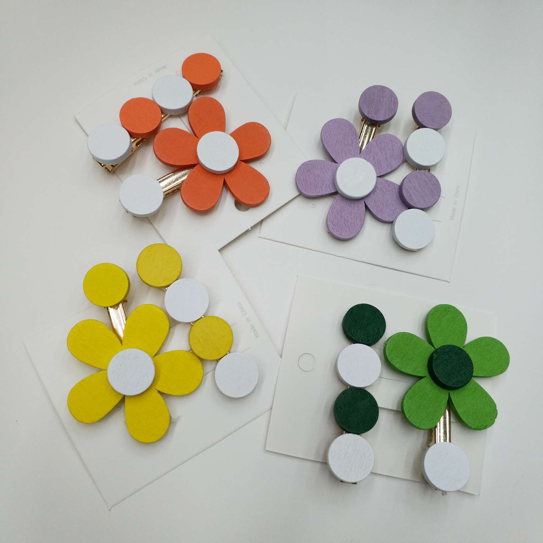 Wood chips hair accessories hair clip color and style thumbnail