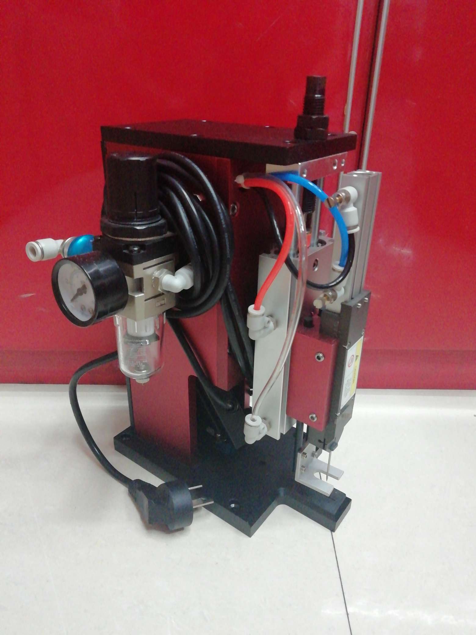 胶针机吊牌工具服装服饰配件辅料大量现货供应机器设备