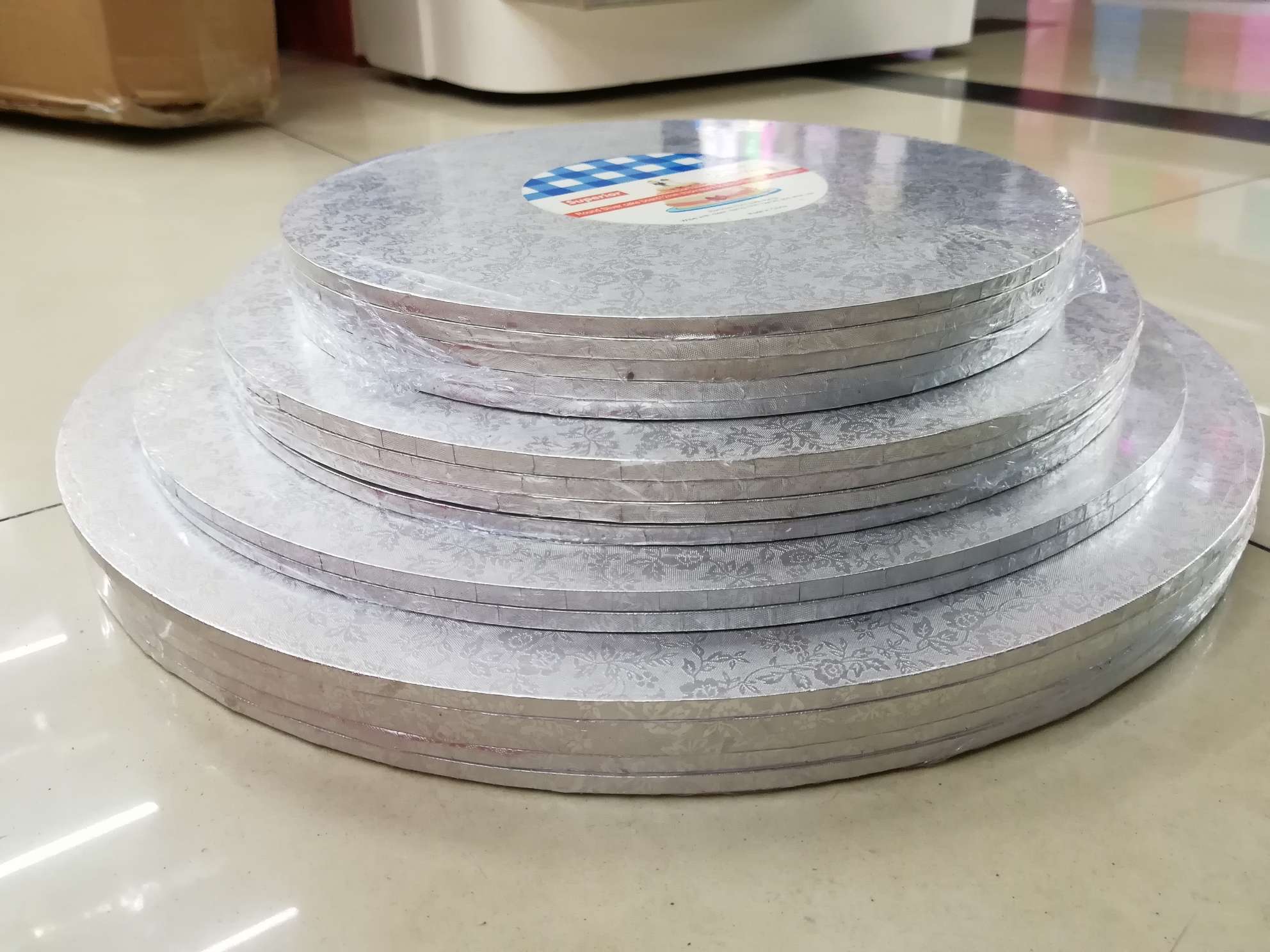 14寸银色圆形木质蛋糕底托蛋糕转移板产品图