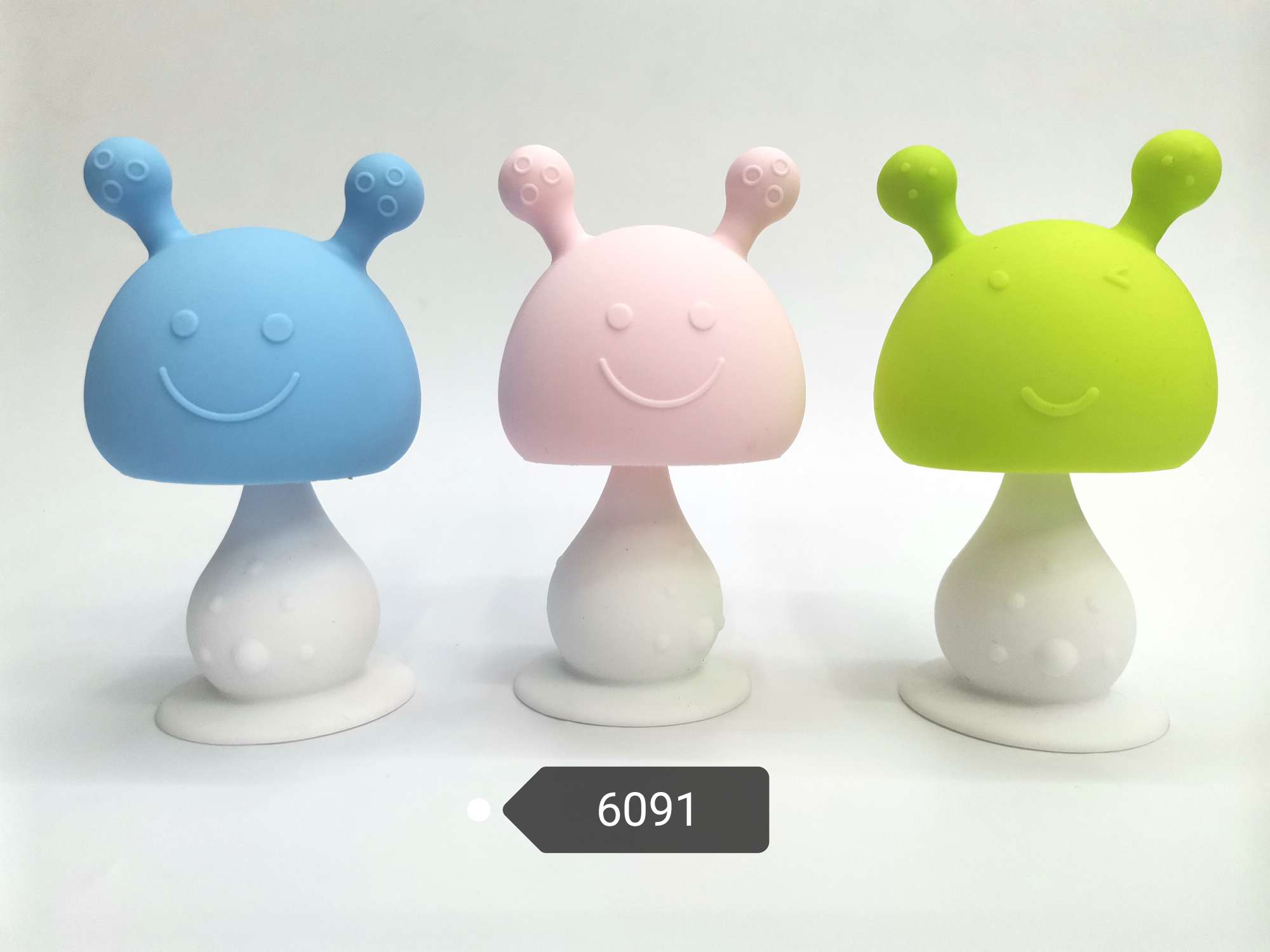 兔子摇铃宝宝摇铃牙胶卡通立体牙胶