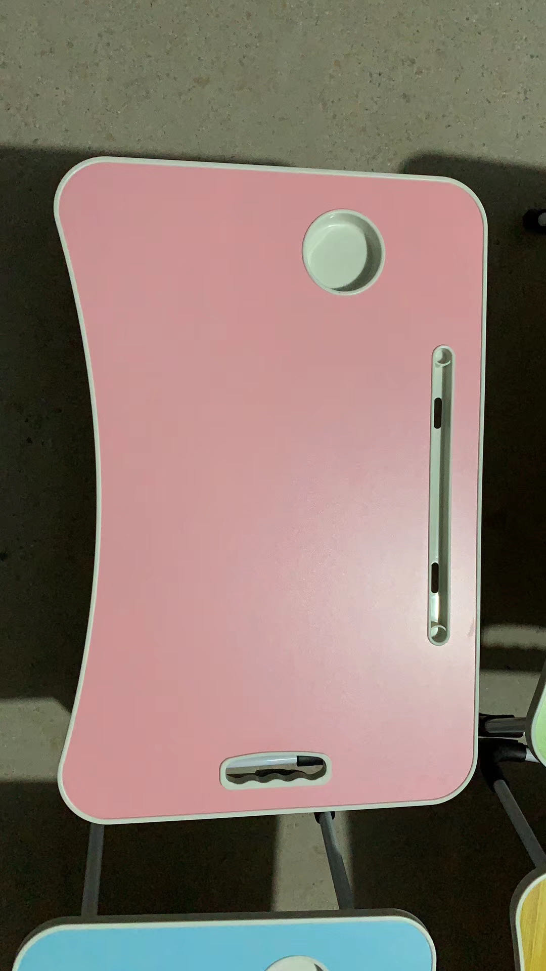 Foldable pink computer desk thumbnail