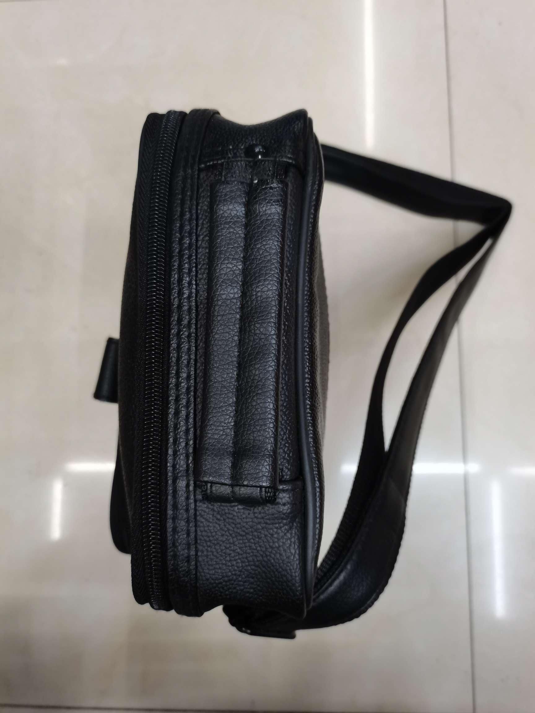 Men's and women's multi-functional crossbody bags, single-shoulder bags, crossbody bags, travel bags, mobile phone bags, leather bags details Picture