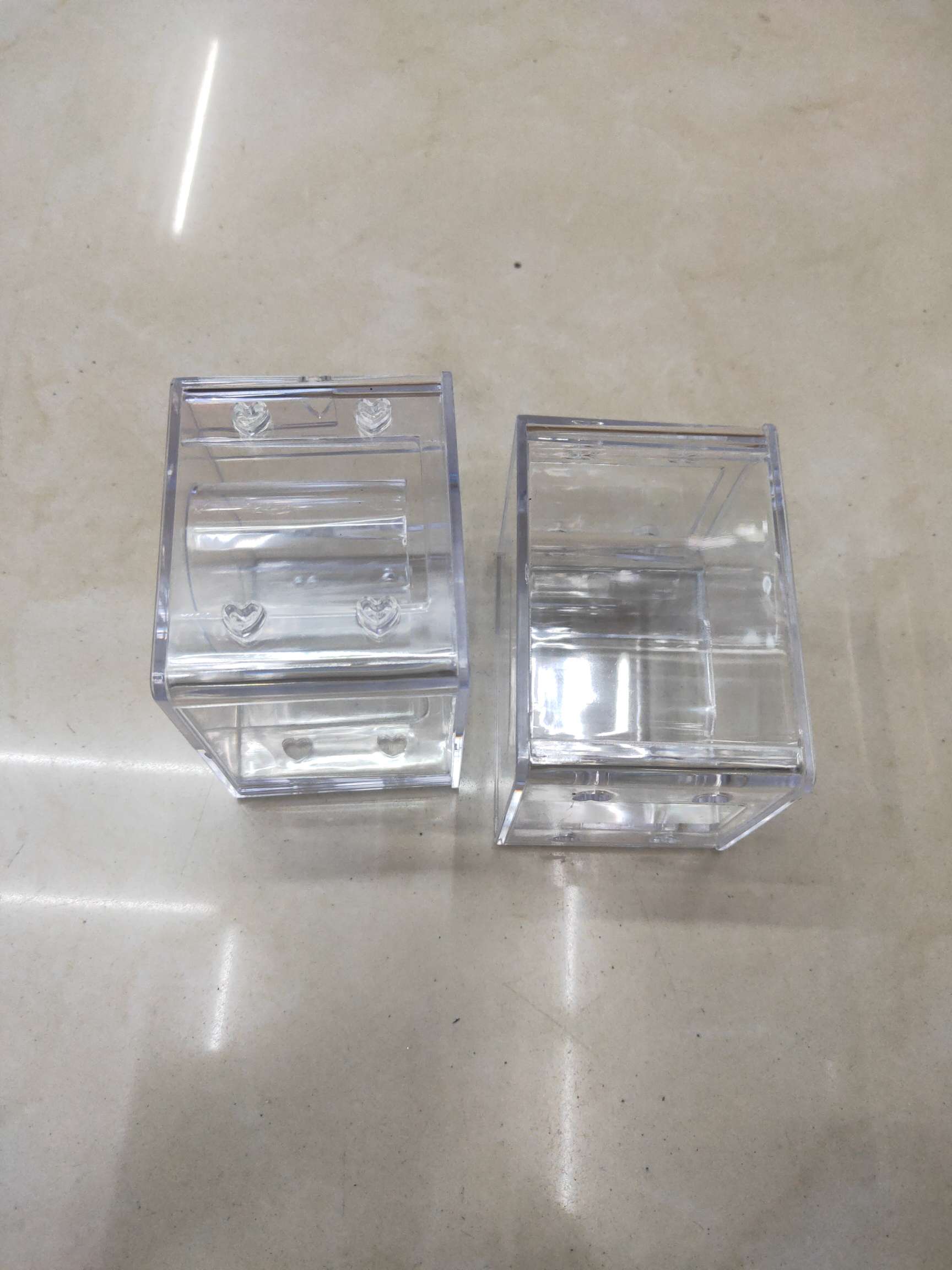 Transparent watch box undefined