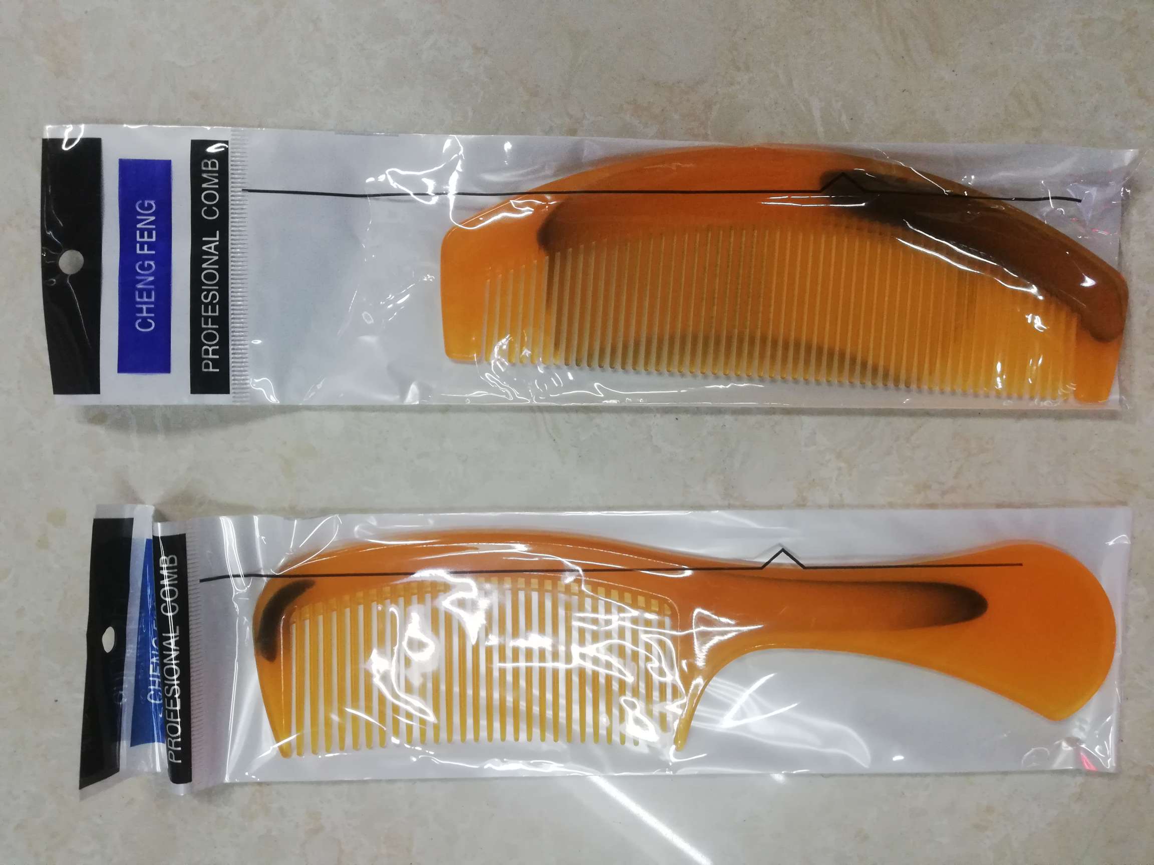 Imitation ox horn comb